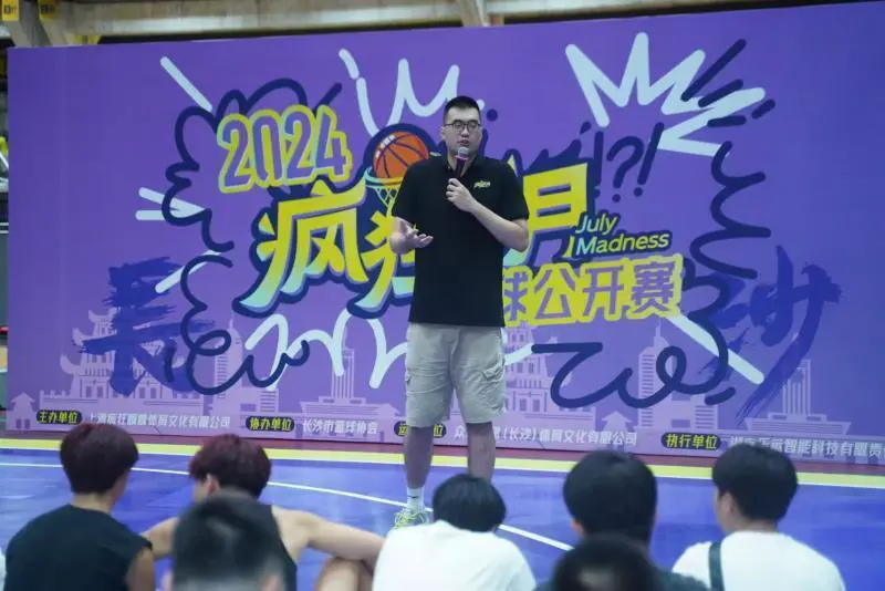 刻苦训练篮球时如何避免受伤的建议_1